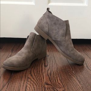 Slip on bootie, size 10